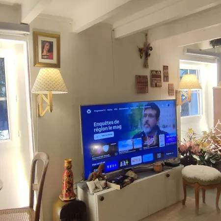 別荘 Authentic House 2 Maisons 1 Ideale Pour Groupes, Capacite 30 Personnes パリ