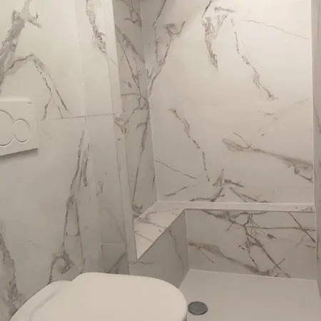 Authentic House 2 Maisons 1 Ideale Pour Groupes, Capacite 30 Personnes *