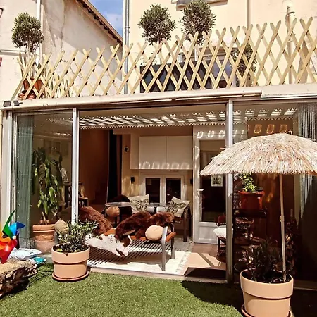 Authentic House 2 Maisons 1 Ideale Pour Groupes, Capacite 30 Personnes