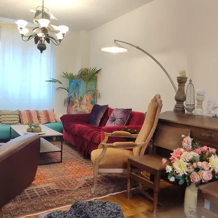 Authentic House 2 Maisons 1 Ideale Pour Groupes, Capacite 30 Personnes 펜션 *