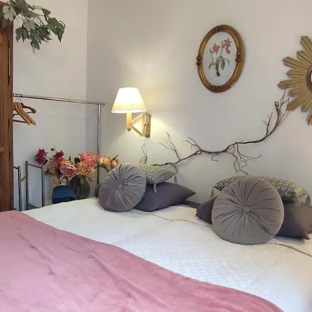 Authentic House 2 Maisons 1 Ideale Pour Groupes, Capacite 30 Personnes Paris