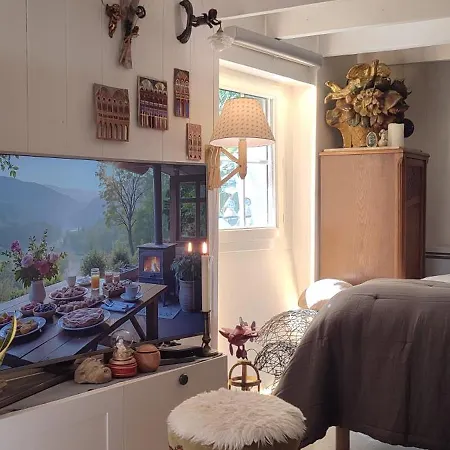Authentic House 2 Maisons 1 Ideale Pour Groupes, Capacite 30 Personnes Semesterbostad Paris