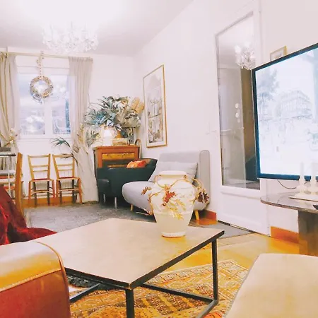 펜션 Authentic House Metro 7 Pierre Et Marie Curie *