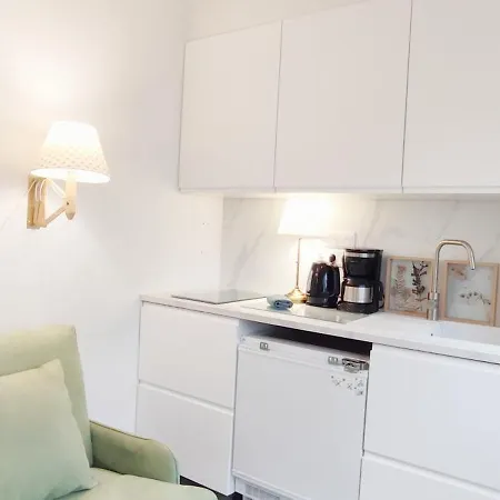 펜션 Authentic House Metro 7 Pierre Et Marie Curie