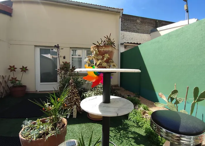 Authentic House 2 Maisons 1 Ideale Pour Groupes, Capacite 30 Personnes