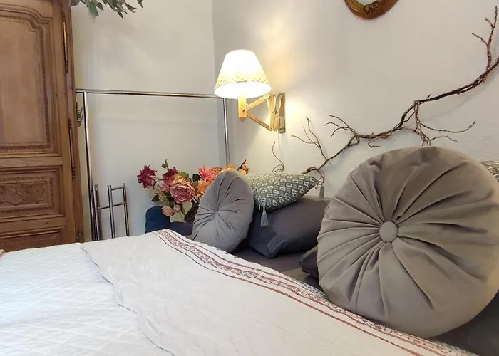 Authentic House 2 Maisons 1 Ideale Pour Groupes, Capacite 30 Personnes Vakantiehuis
