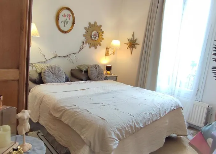 Authentic House 2 Maisons 1 Ideale Pour Groupes, Capacite 30 Personnes 別荘 *