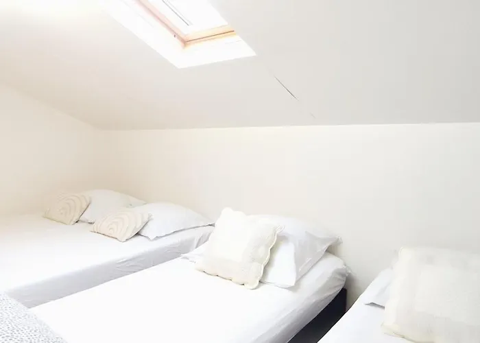 Authentic House 2 Maisons 1 Ideale Pour Groupes, Capacite 30 Personnes 別荘 パリ