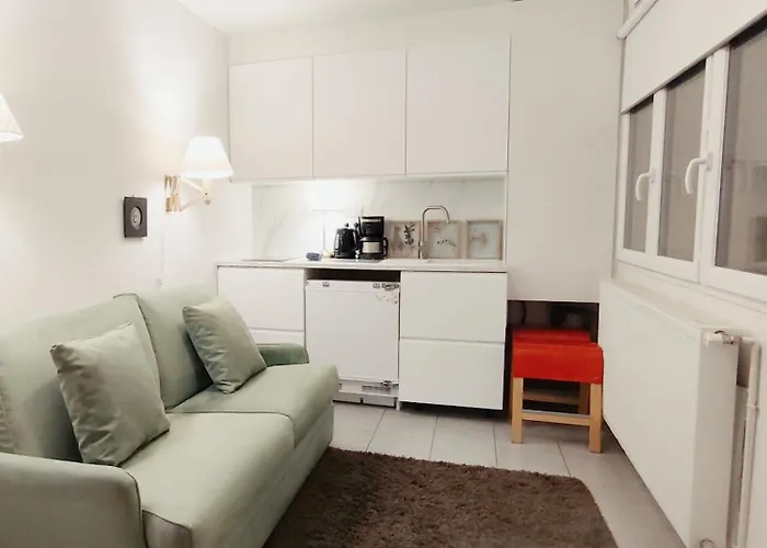 Authentic House Metro 7 Pierre Et Marie Curie Dom wakacyjny *