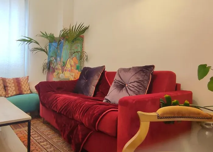 Authentic House 2 Maisons 1 Ideale Pour Groupes, Capacite 30 Personnes Ferienhaus Paris